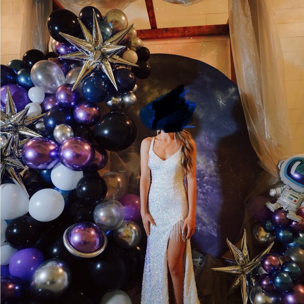Prom dress - Picture 4 of 4